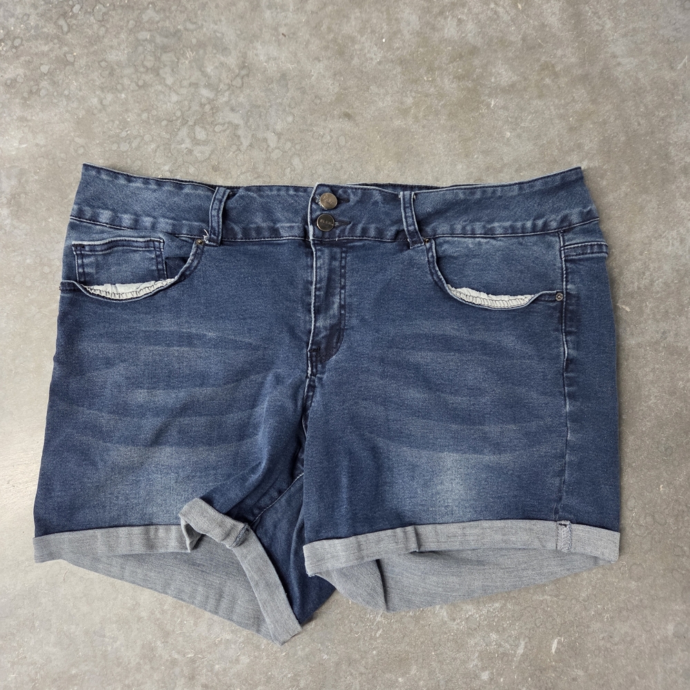 Women’s Dark Blue Denim Roll-Cuff Jean Shorts